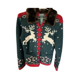Vintage 100% Wool Lauren Ralph Lauren Green and Red Reindeer Sweater Sz. S